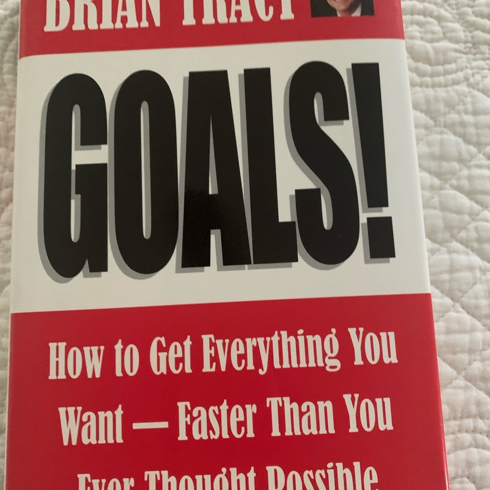 Books - Picture 3 of 8